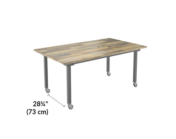 the width of the clearance between legs on the end of the table is 28 and 3 quarter inches wide