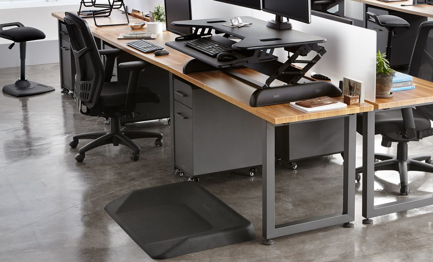 Professional office with vari active mat