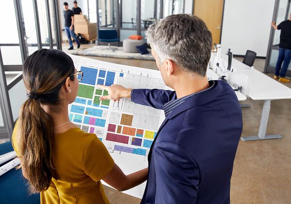 Vari space planner shows client the layout blueprint