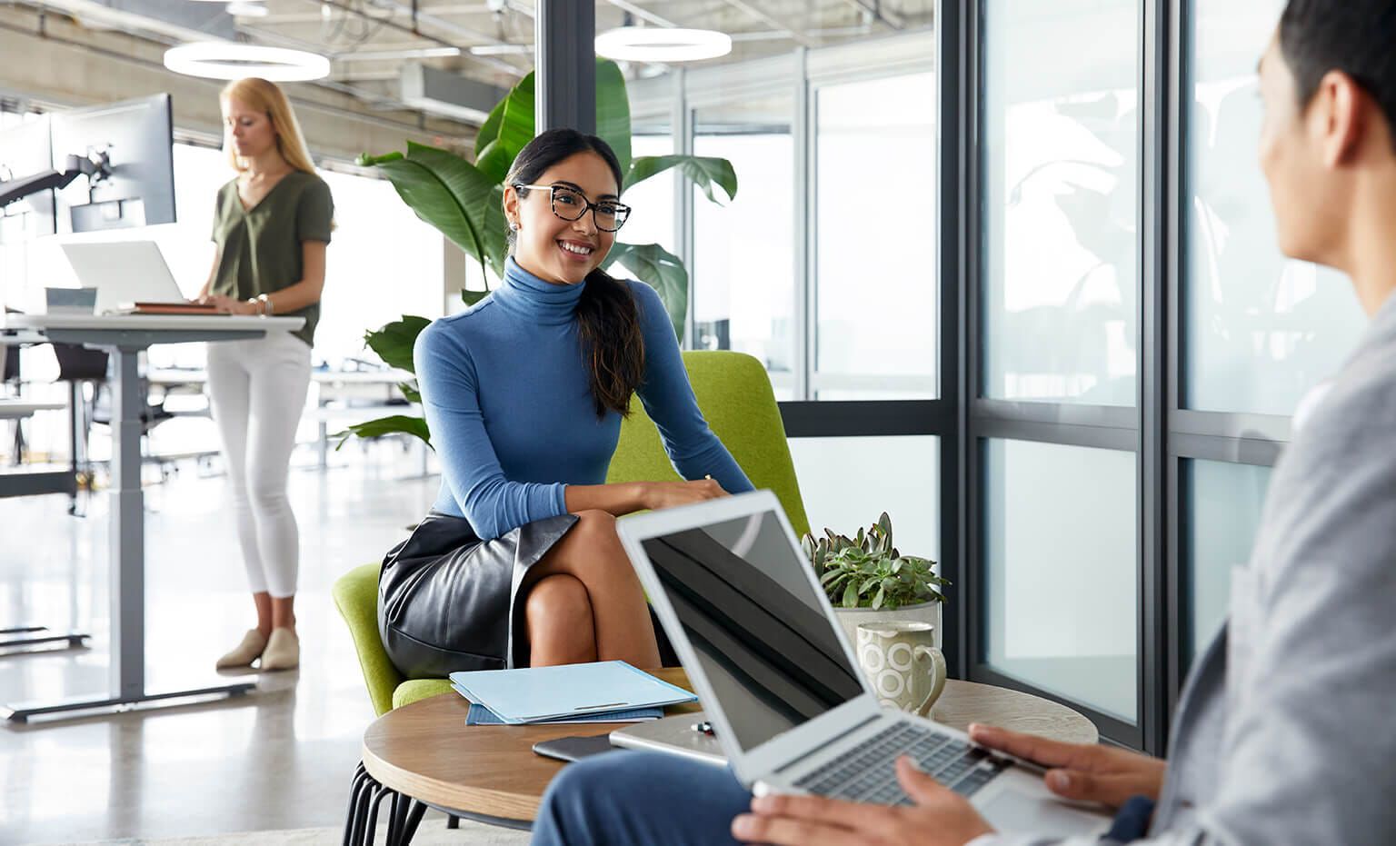 employees using a collaboratve workspace