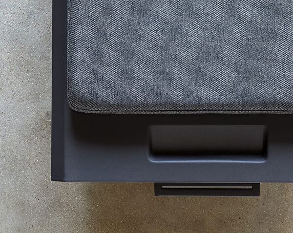 top seen with handle indentation