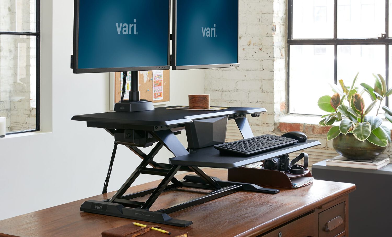 VariDesk® Electric Pro Plus™ 32 Adjustable Desktop Converter Vari®