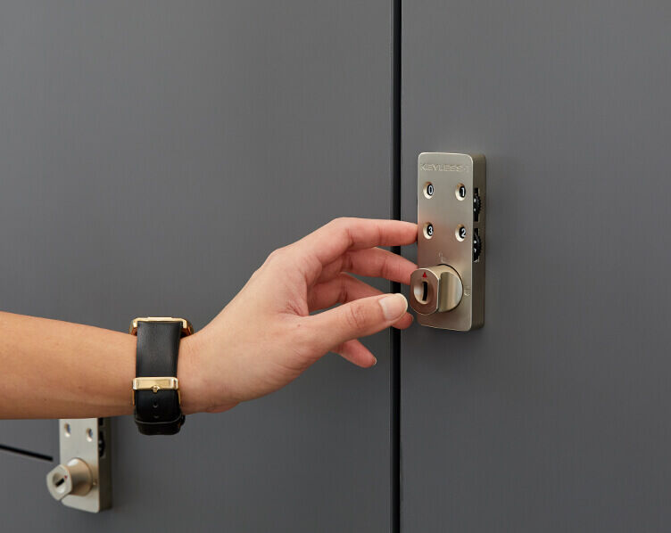 professional locking locker
