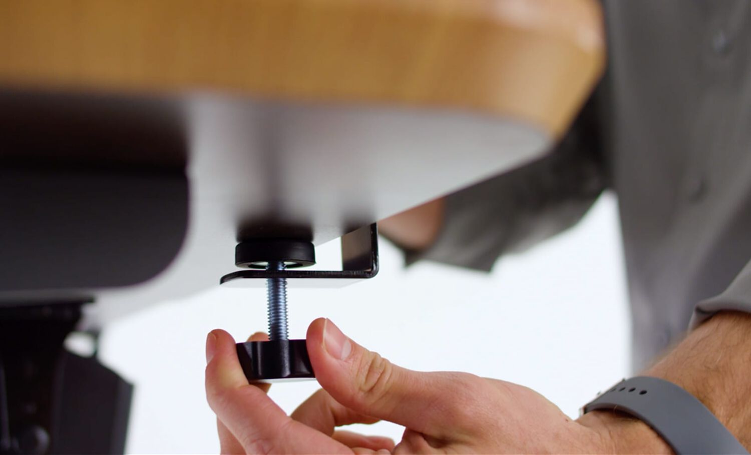 Power Hub Desk Power Outlet Vari®