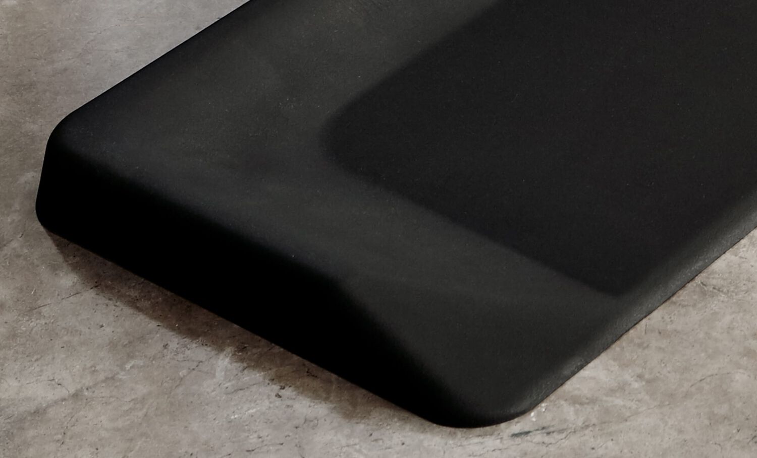 Vari active mat beveled edge
