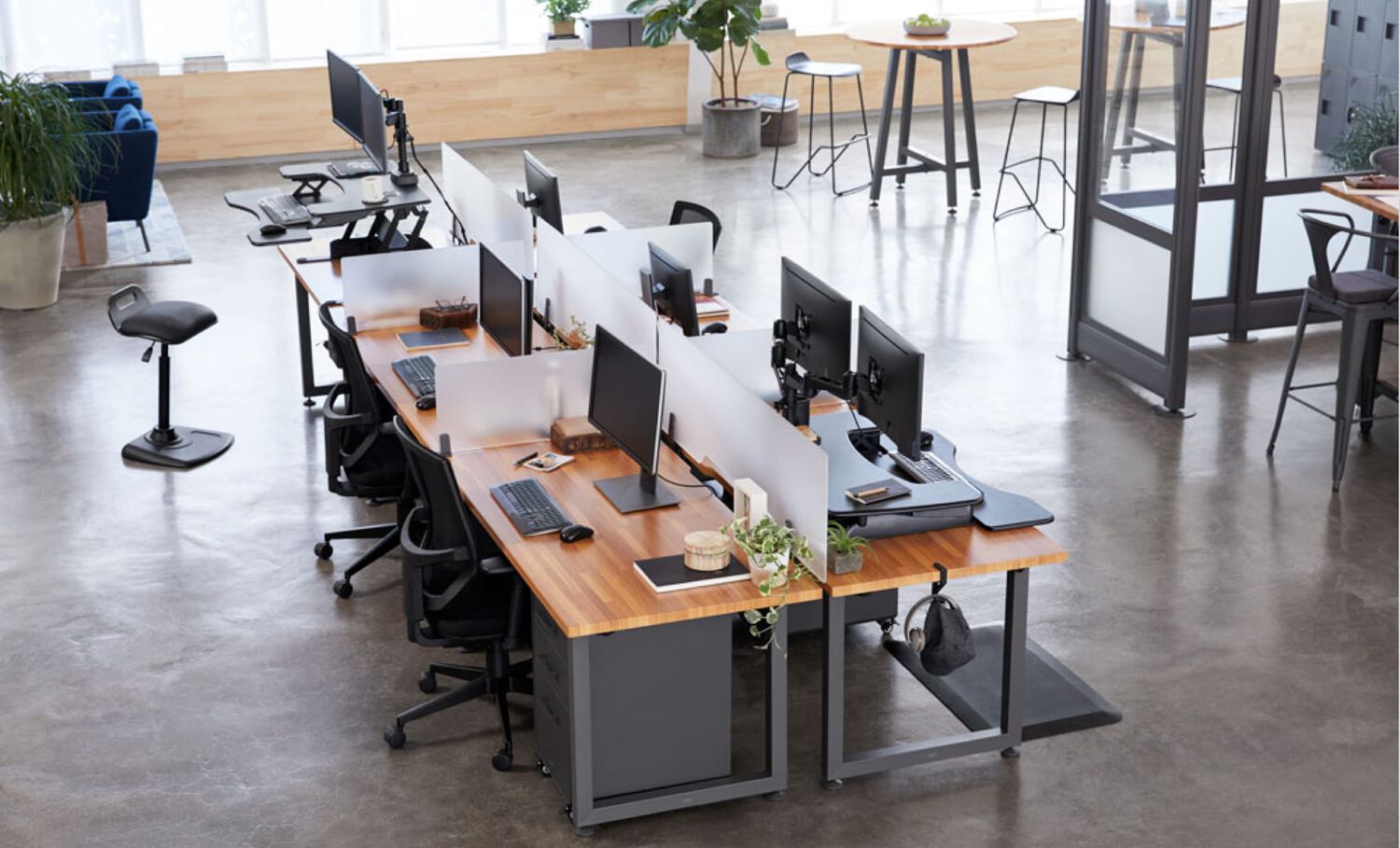 a full office as seen from above, with Vari products creating benched desk groupings, private offices, conference rooms, etc. with a range of product types