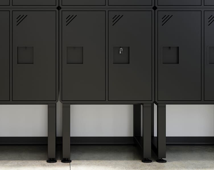Lockers on Vari locker stand