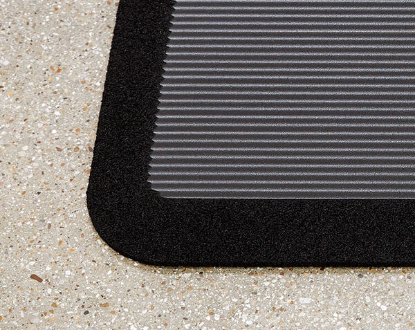 closeup of beveled edge on mat