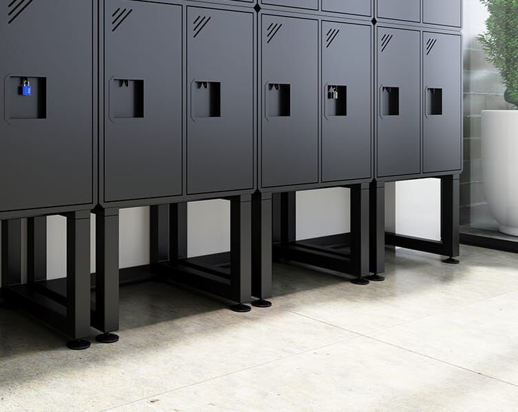 Lockers on Vari locker stand