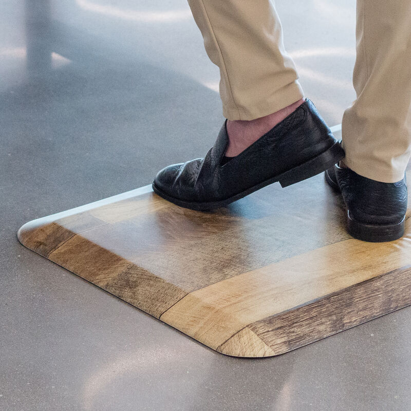 Standing Mat 32x20 image number null