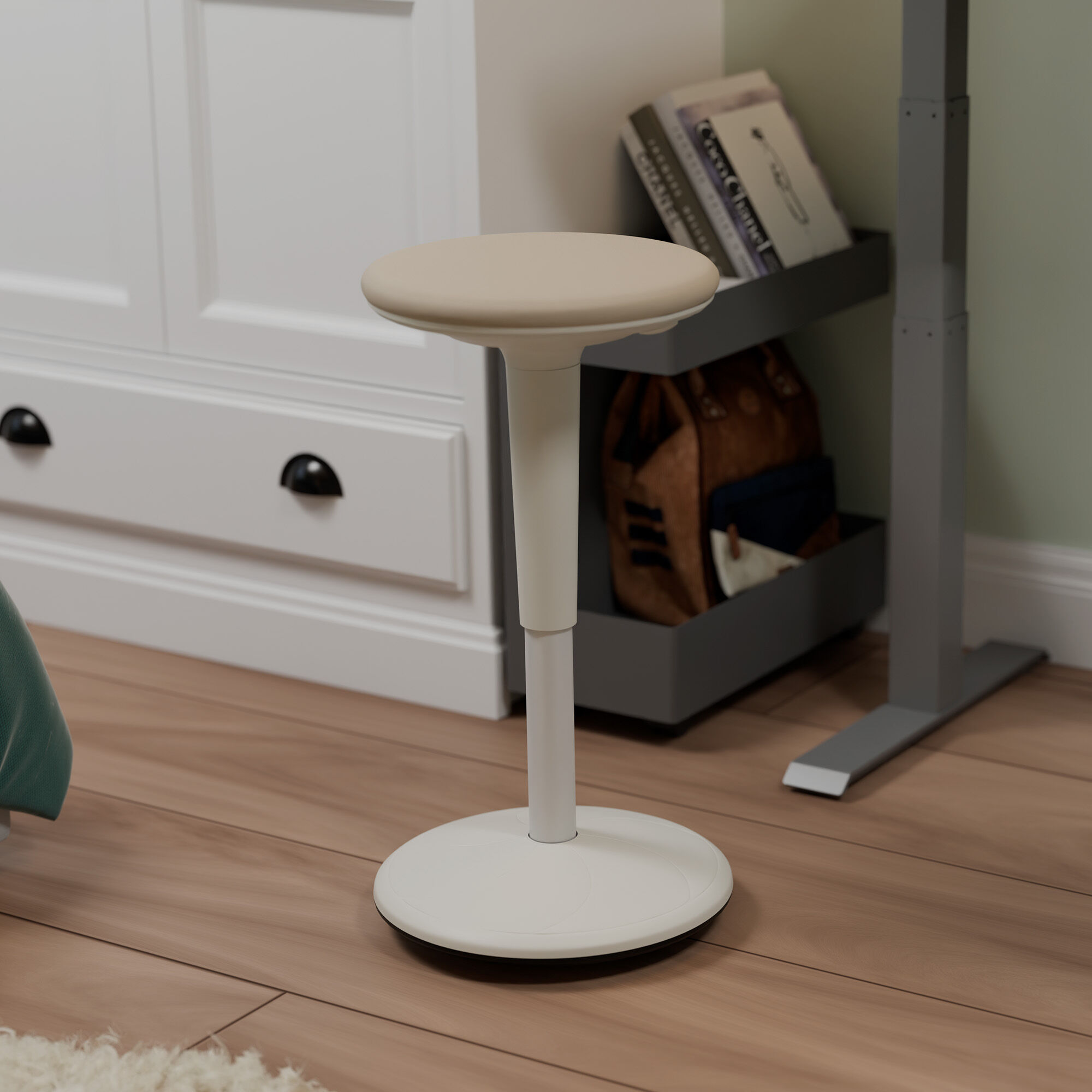 Reset Balancing stool スツール　ホワイト Balance Stool | Standing Desk Stool | Vari®