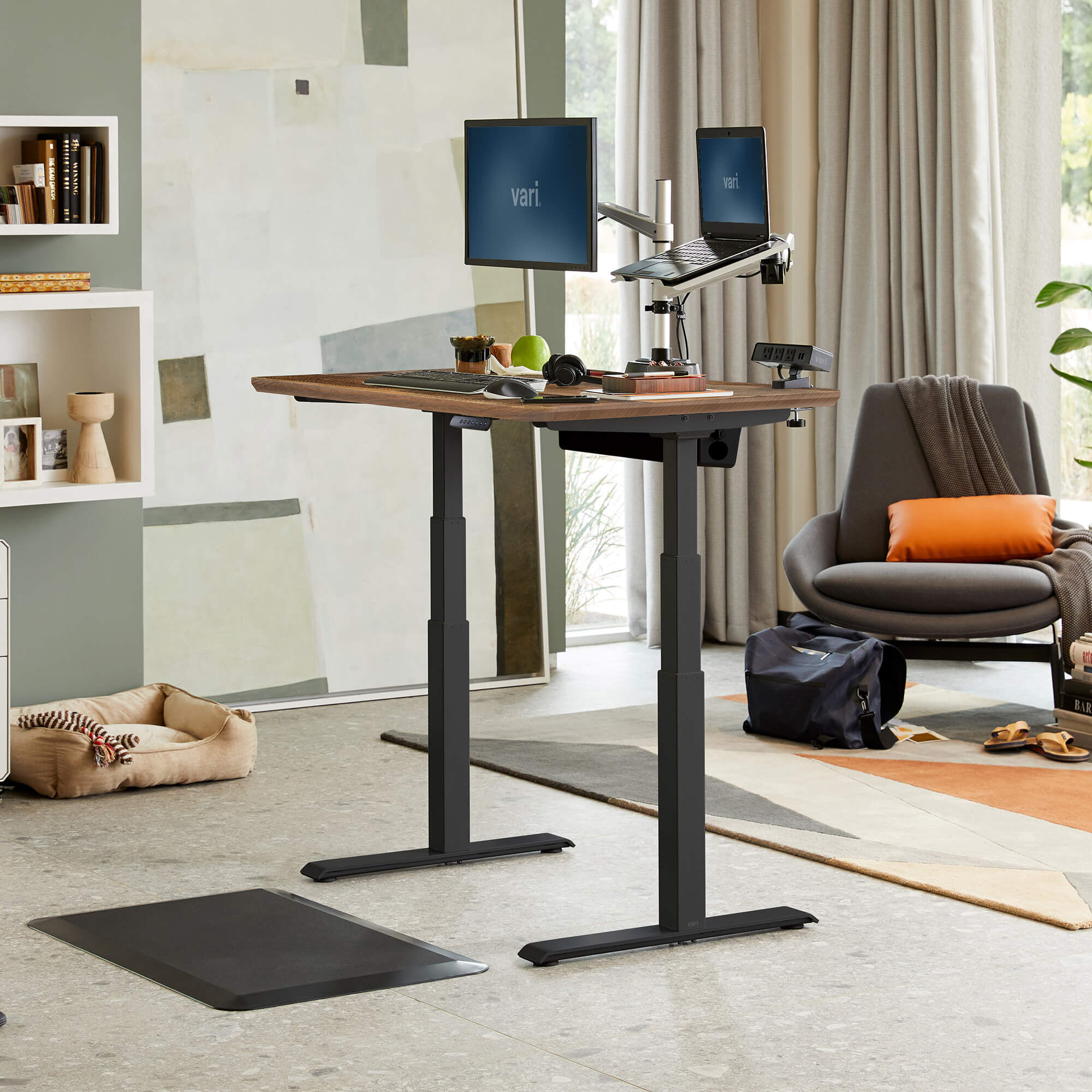 Stand online for desk