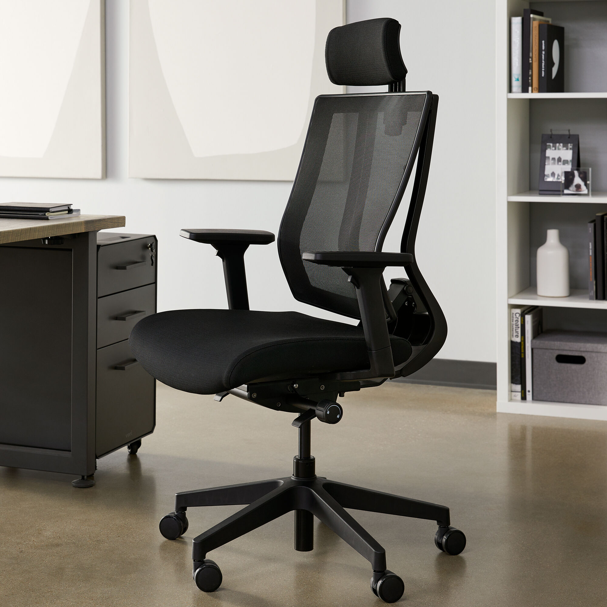 Rolling chair with hotsell headrest