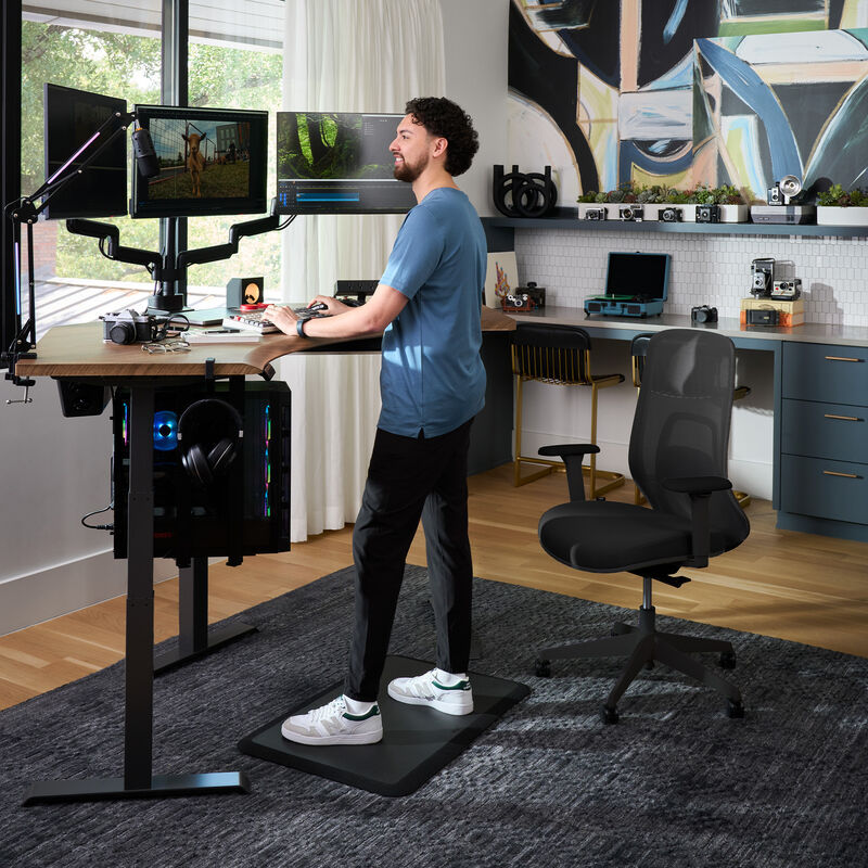 vari ascent chair in black in home office setting image number null