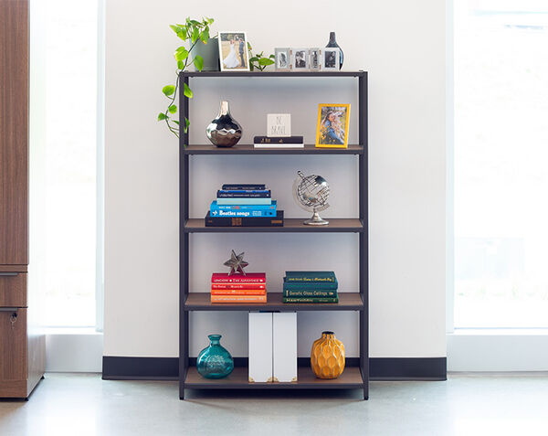 corner view of the 5-tier shelf in walnut with top shelf on