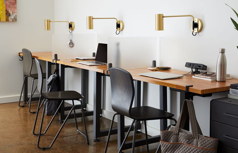 Proffessional office space with 3 Vari Table 48 by 24